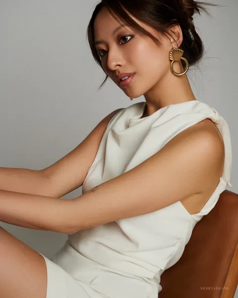 Jiaying, female model in Dubai — Models Island F1002 (photo 2)