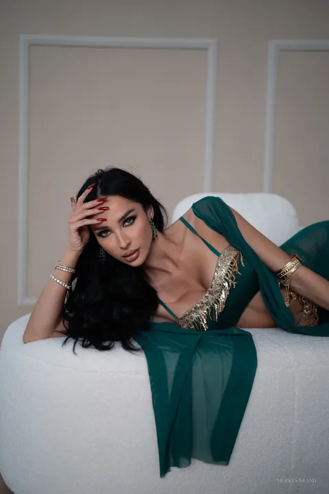 Ebru, female model in Dubai — Models Island F1013 (photo 9)