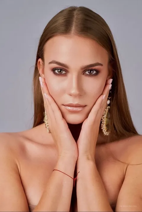Russian model in Dubai - Sabina, Abudhabi, models in Dubai