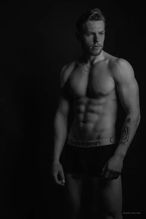 Kacper, male model in Dubai — Models Island M0063 (photo 2)