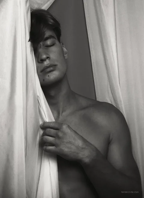 Vadym, male model in Dubai — Models Island M0022 (photo 3)