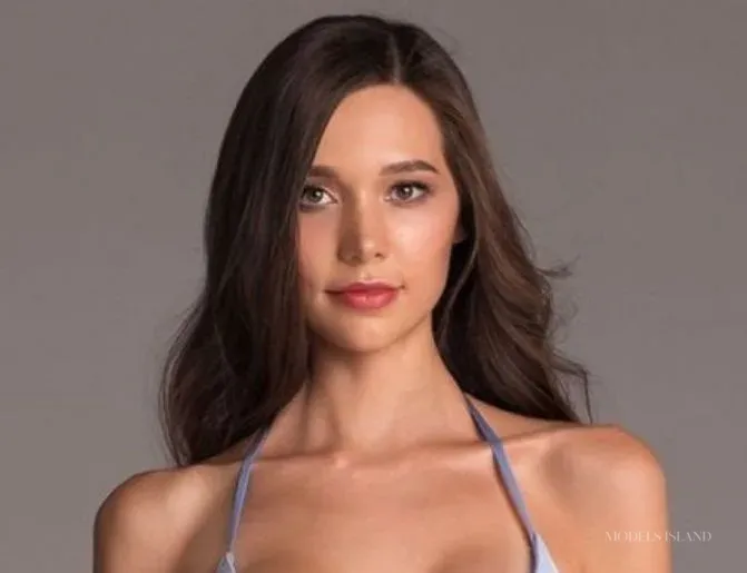 Marina, female model — Models Island F0511
