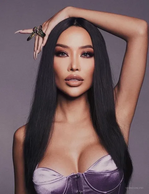 Vietnam model in Dubai - Kiko, modelling agency, Abudhabi