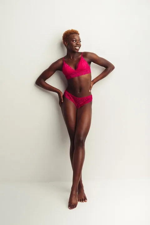 Olivia, female model in Dubai — Models Island F0528 (photo 3)