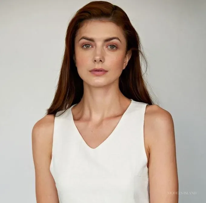 Irina, female model — Models Island F0532