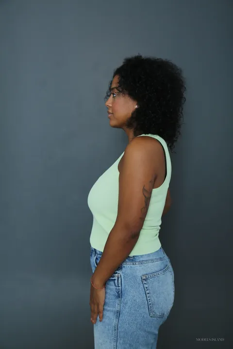 Stephanie, female model in Dubai — Models Island F0376 (photo 6)