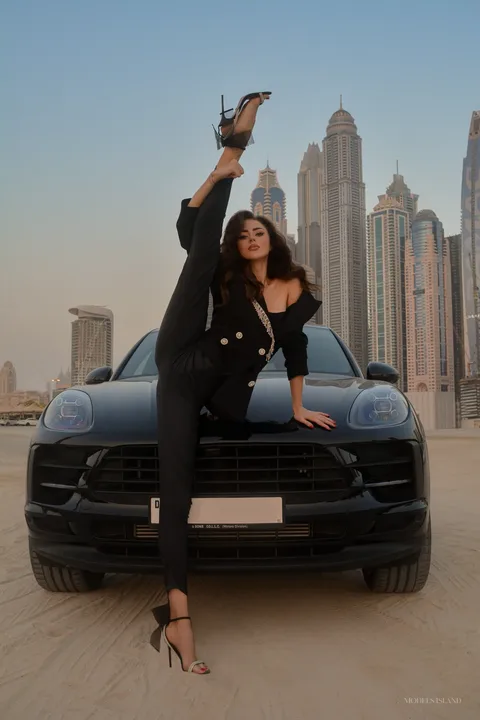 Alina, female model in Dubai — Models Island F0039 (photo 4)