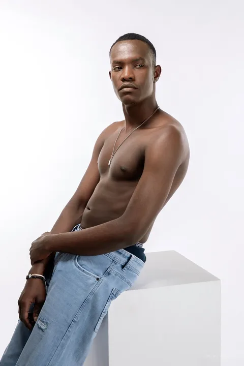 Brenden, male model in Dubai — Models Island M0354 (photo 4)