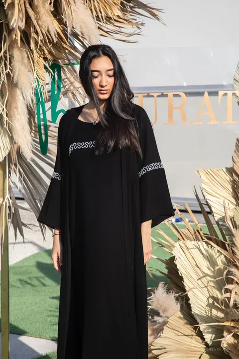 Iman, female model in Dubai — Models Island F0733 (photo 17)