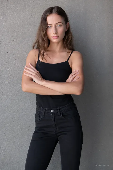 Agata, female model in Dubai — Models Island F0334 (photo 8)