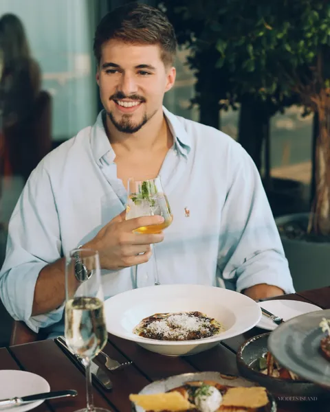 Tomas, male model in Dubai — Models Island M0404 (photo 16)