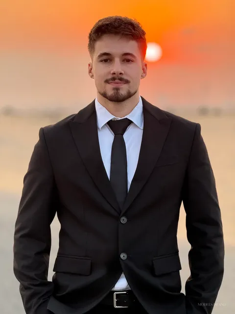Tomas, male model in Dubai — Models Island M0404 (photo 18)