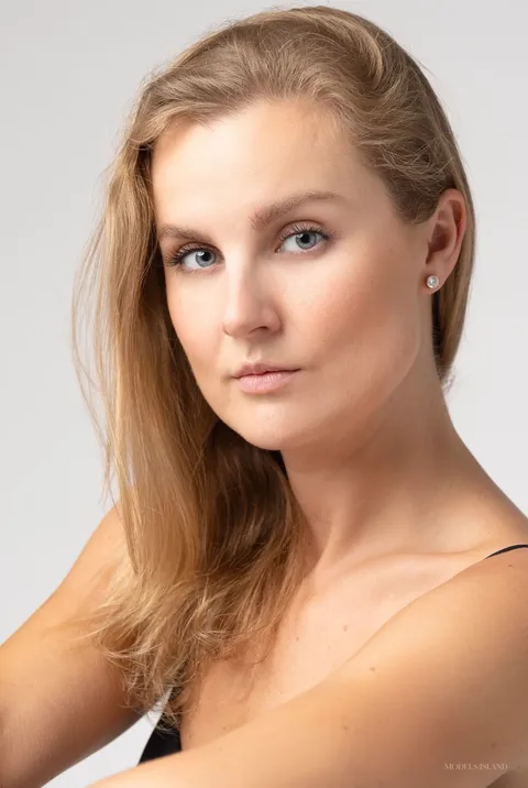 Sylvia, female model in Dubai — Models Island F1000 (photo 8)