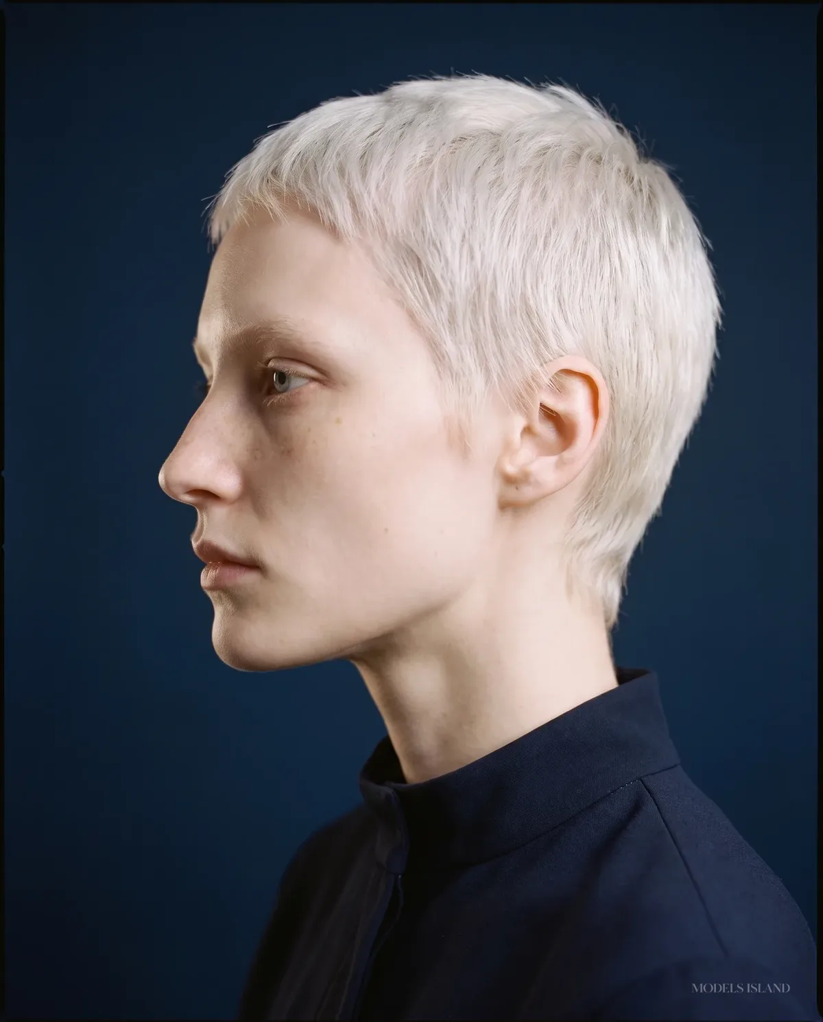 Ren, AI-generated virtual model